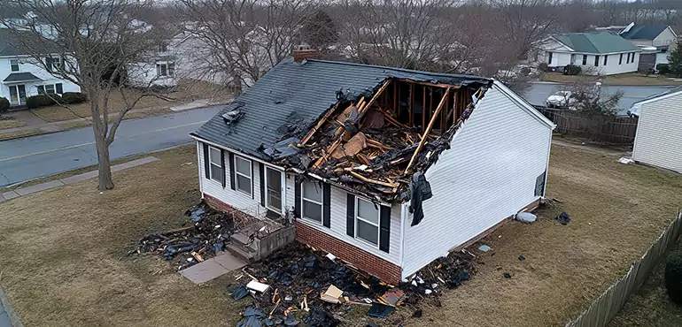 Why Choose Us for Selling Damaged House in Fairhope, AL?